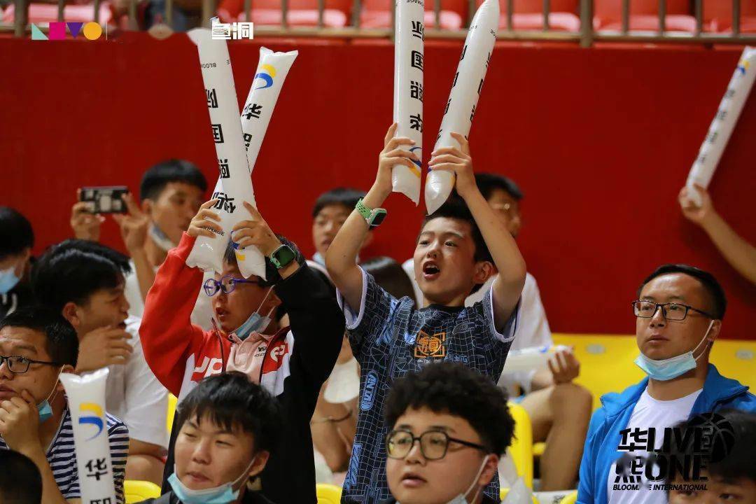 IM电竞APP-南美洲篮球联赛精彩纷呈，观众现场呐喊(南美篮球锦标赛)