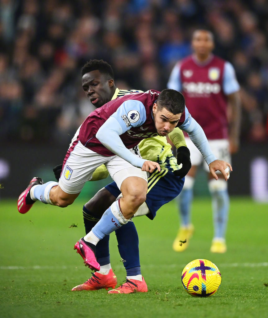 拼搏！两支欧洲球队在比赛中展现出实力(12支欧洲球队)