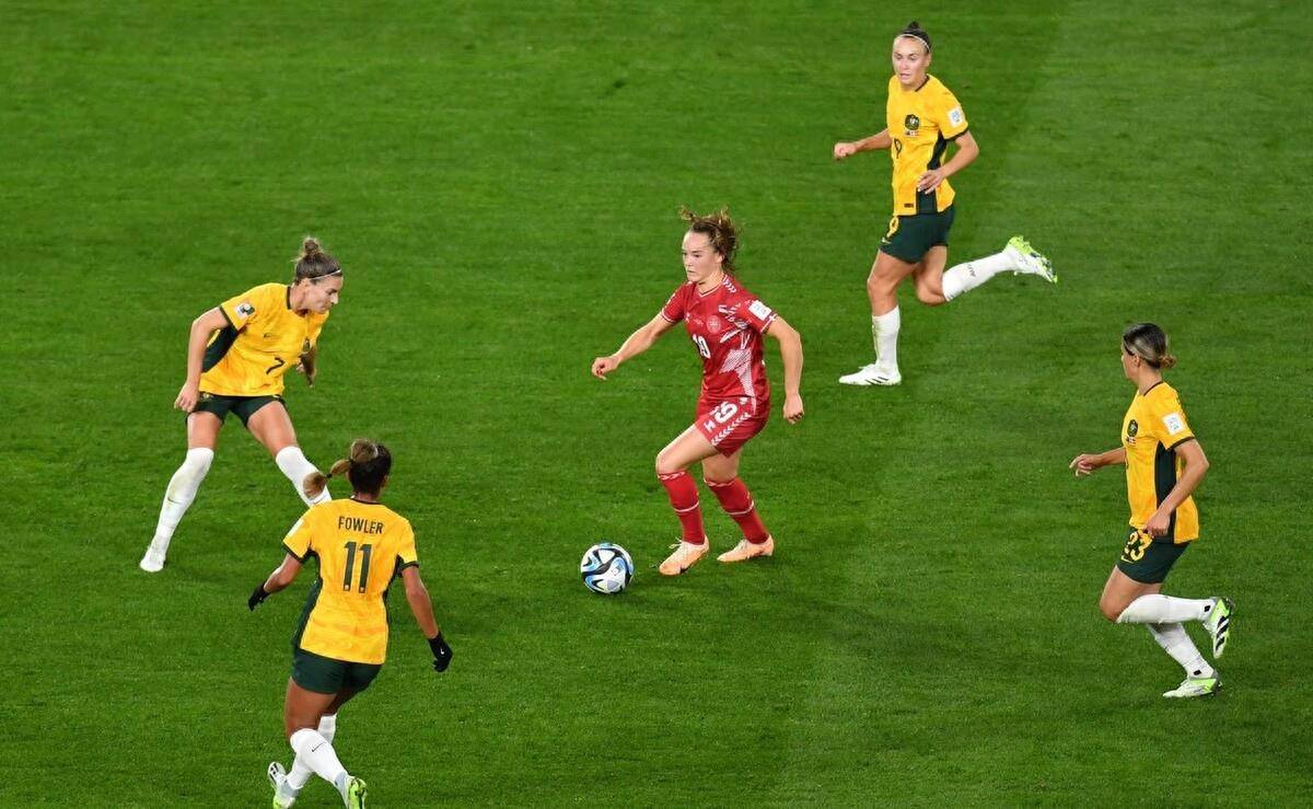 IM电竞下载-朝鲜女足赛场录像